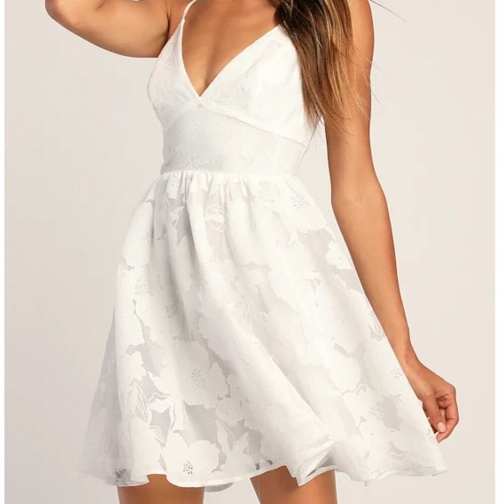 Lulus NWOT Floral Feelings White Floral Burnout Jacquard Babydoll Mini Dress - Picture 1 of 12